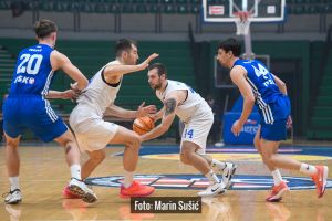 FOTO: Zadar dan nakon tijesnog poraza u ABA ligi s lakoćom slavio kod Dinama, čudesna utakmica Mihailovića