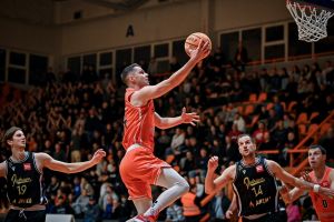 FOTO: Teški dani šibenske košarke, Dubrava se probila na šesto mjesto