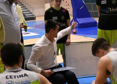 Škrljevo ostalo pri vrhu, Amfora se razbila u Kostreni