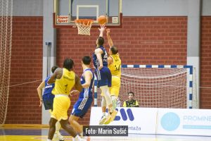 Novačić u zadnjoj sekundi Dinamu donio važnu pobjedu. Sesar: Mislim da nije vidio ni loptu ni koš...