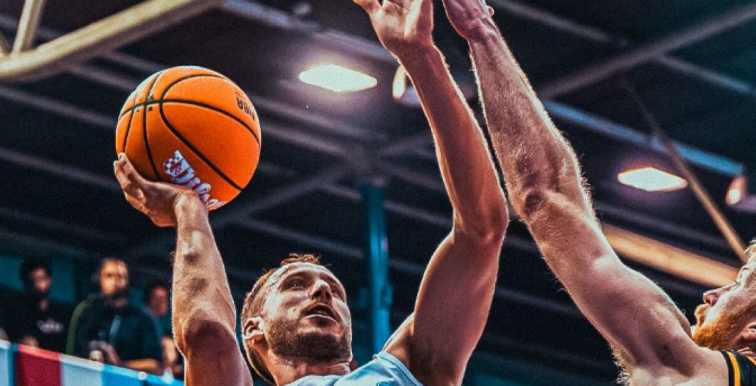 Pogledajte koš sezone koji je zapalio Jazine! Kuda je prošla ova lopta Vlade Mihailovića???