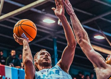 Pogledajte koš sezone koji je zapalio Jazine! Kuda je prošla ova lopta Vlade Mihailovića???