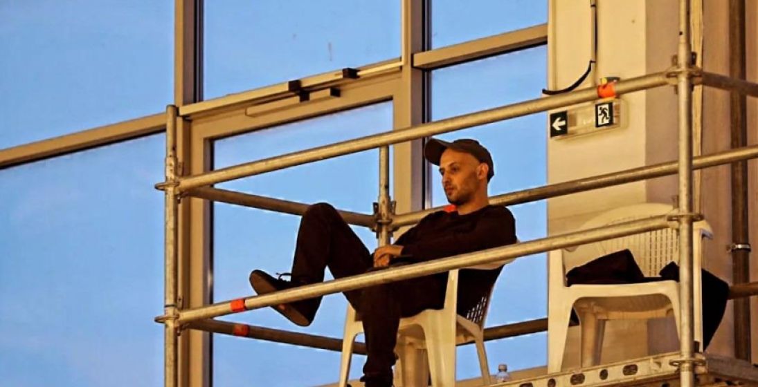 Sinjskom "čovjeku sa skele" probleme radili imenjaci