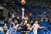 Cibona ide dalje, Roberson zabio 26 poena za 15 minuta
