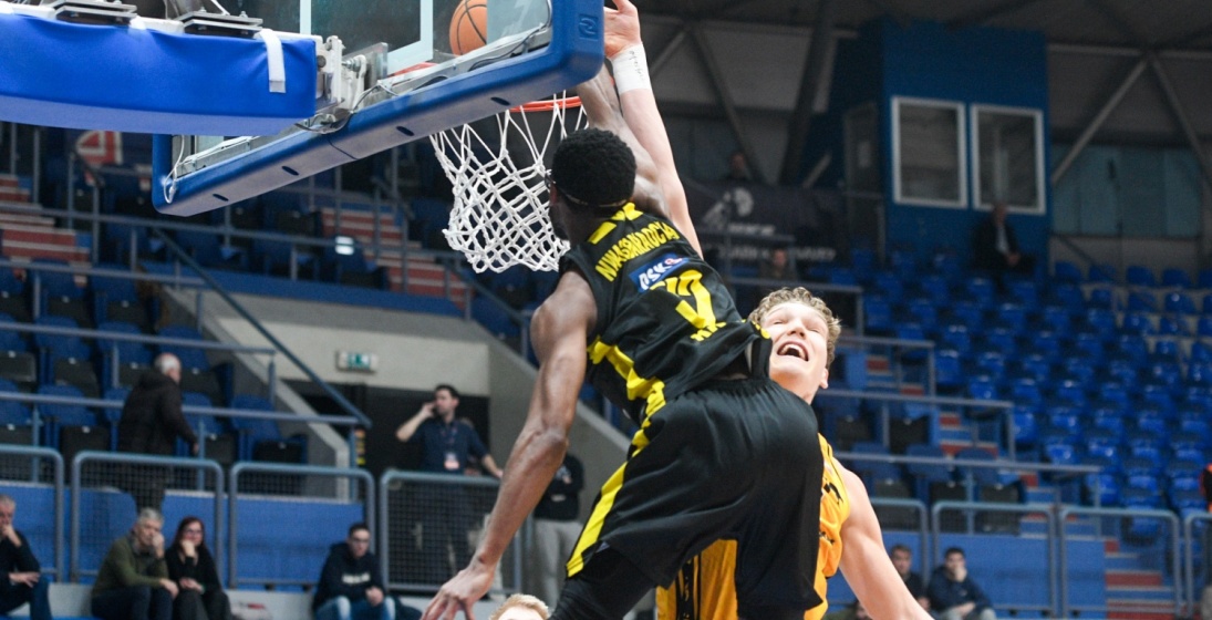 Split u drugoj brzini prošetao do polufinala, oznojio se jedino igrač Omiša Nwagbaraocha