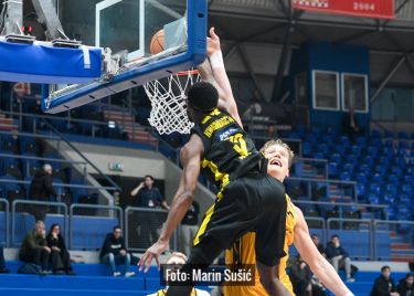 Split u drugoj brzini prošetao do polufinala, oznojio se jedino igrač Omiša Nwagbaraocha