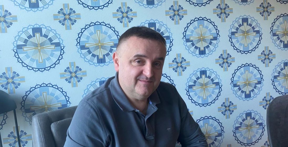 Iz sudačke opreme u odijelo: Tomislav Vovk ima novu ulogu u svijetu košarke