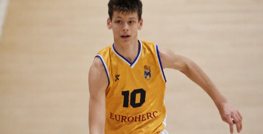 VIDEO Marko Marić hrvatski je tinejdžer od 213 cm koji igra sve pozicije i već je potpisao za Jokićevog agenta