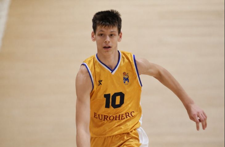 VIDEO Marko Marić hrvatski je tinejdžer od 213 cm koji igra sve pozicije i već je potpisao za Jokićevog agenta