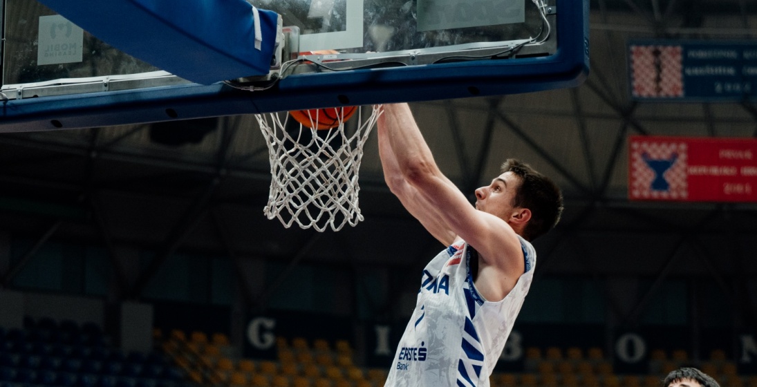Cibona srušila Dinamo, odlična igra Luke Skorića