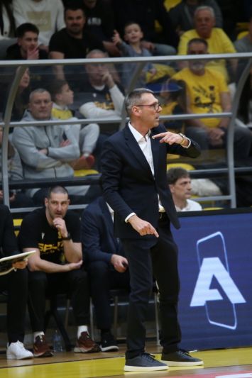 Rekordna pressica: Trener Splita više od 20 minuta odgovarao na pitanja novinara