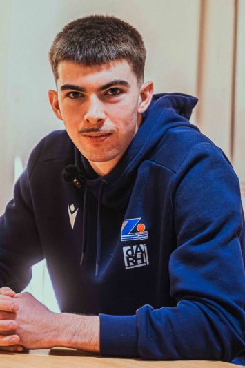 VIDEO: On se igra košarke! Upoznajte Luku Bičića, zadarskog maturanta koji je nedavno debitirao za prvu momčad