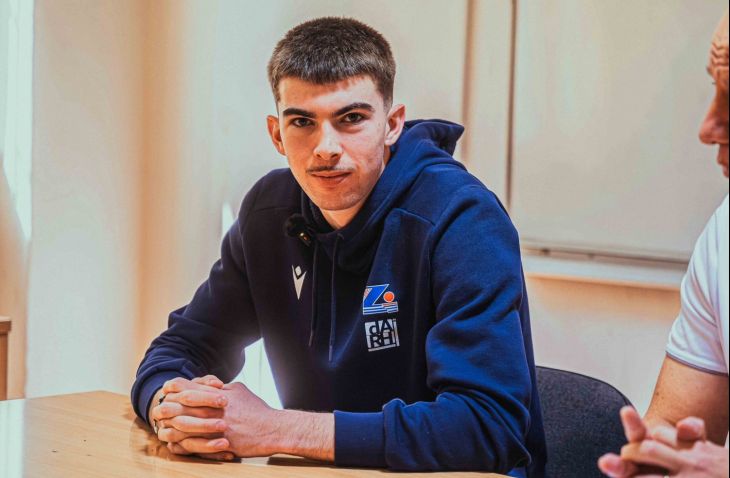 VIDEO: On se igra košarke! Upoznajte Luku Bičića, zadarskog maturanta koji je nedavno debitirao za prvu momčad