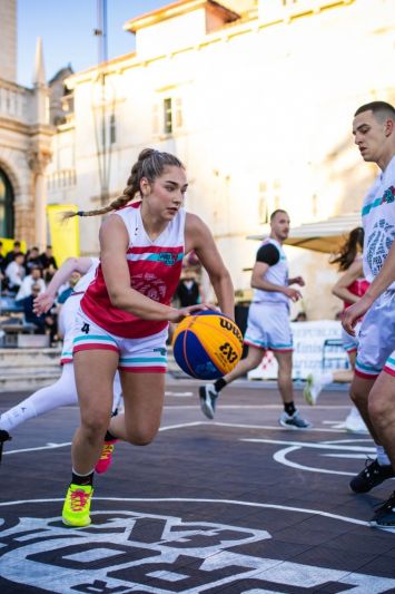 Lea Vukić  -  ženski Luka Božić: Od zlatne vaterpolistice do košarkaške reprezentativke i zvijezde 3x3 košarke