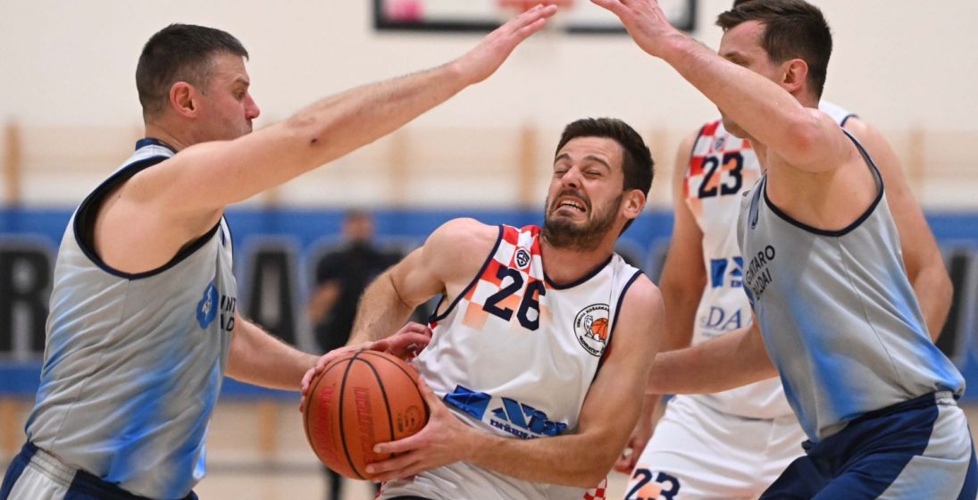 Oko 600 sudionika na Svjetskom kupu košarkaških veterana u Omišu, ali to nije sve