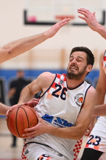 Oko 600 sudionika na Svjetskom kupu košarkaških veterana u Omišu, ali to nije sve