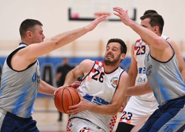 Oko 600 sudionika na Svjetskom kupu košarkaških veterana u Omišu, ali to nije sve