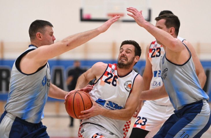 Oko 600 sudionika na Svjetskom kupu košarkaških veterana u Omišu, ali to nije sve