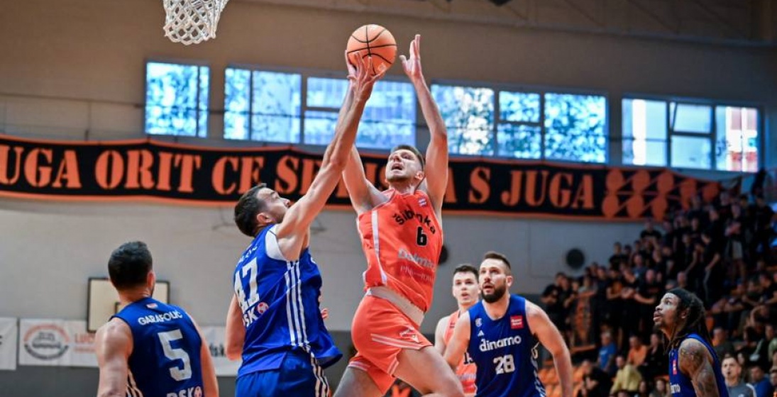 Šibenka srušila Dinamo, Šarin uoči zadnja tri kola poručio: U sportu je sve moguće