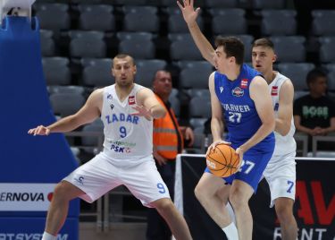 Čudna utakmica na Višnjiku. Zadar spašavao živu glavu, Žganecova stradala