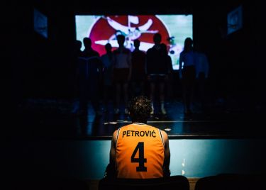 Inspirativna predstava o Draženu Petroviću ovog vikenda u Kazalištu Trešnja