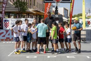 PRO 3x3 Tour: Aluplastik osvojio Vinkovce, Mario Kasun i Dunking Devilsi priredili spektakl na prepunom Korzu