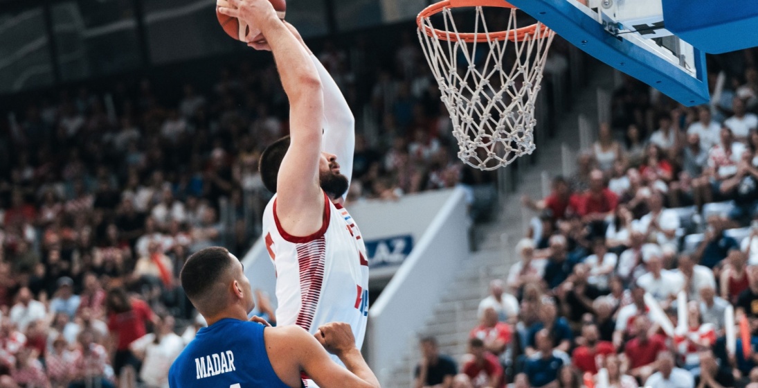 Hrvatska grabi prema Svjetskom prvenstvu: Tri double-double učinka, stotka, prvo mjesto...