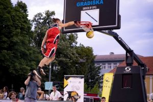 Preko 500 fotografija: Spektakularan vikend u Novoj Gradiški, dva trofeja odlaze u BiH, jedan u Vinkovce