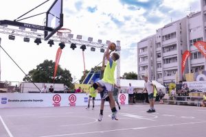 Preko 500 fotografija: Spektakularan vikend u Novoj Gradiški, dva trofeja odlaze u BiH, jedan u Vinkovce