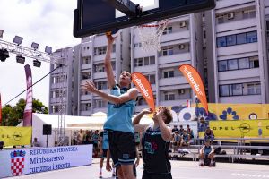 Preko 500 fotografija: Spektakularan vikend u Novoj Gradiški, dva trofeja odlaze u BiH, jedan u Vinkovce