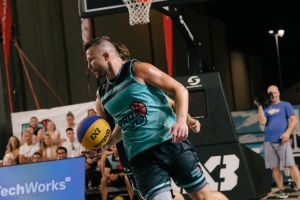 FOTO/VIDEO: Poznati pobjednici PRO 3x3 Toura u Umagu, Tomislav Paškvalin se okušao u šutiranju