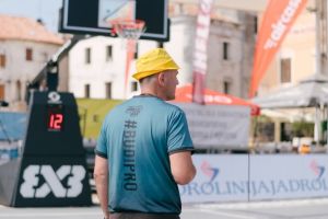 FOTO/VIDEO: Poznati pobjednici PRO 3x3 Toura u Umagu, Tomislav Paškvalin se okušao u šutiranju