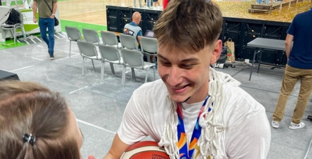 Tko je zlatni slovenski dečko Vit Hrabar? Radi s hrvatskim stručnjacima, voli Hezonju...