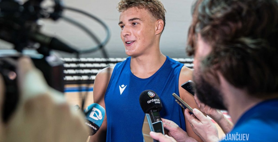Niko Šare u prvoj izjavi nakon povratka u Zadar: Došao sam se nametnuti, očekujem napad na trofeje