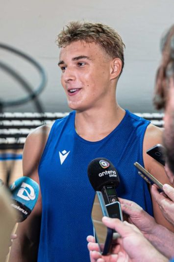 Niko Šare u prvoj izjavi nakon povratka u Zadar: Došao sam se nametnuti, očekujem napad na trofeje