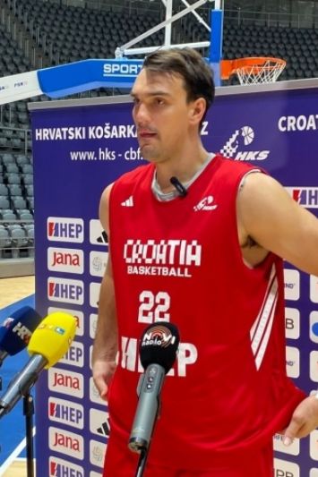 VIDEO Pitali smo Darija Šarića: Sjećaš li se kada si ovdje na Višnjiku rekao...?