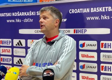 VIDEO Izbornik Mijatović pojasnio zašto nema dvojice igrača i rekao: Jako je važno imati užarenu atmosferu svih 40 minuta