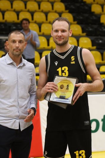 Splitu drama protiv Širokog, Litavac Kačinas MVP