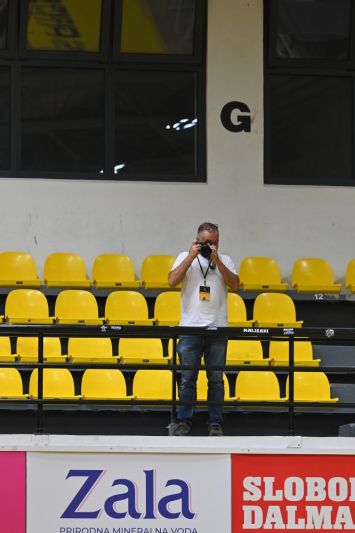 Klubovima se govori: „Morate razvijati mlade.” Sustav im istodobno govori: „Ako ne pobijedite, ostat ćete bez novca."