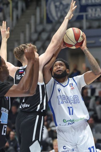 Zadar na +25 protiv Ilirije, odlična igra Buljevića, probudio se Ogden